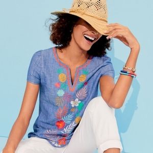 Talbots Linen/cotton blend cap sleeve Blue embroidered floral Size Large Petite